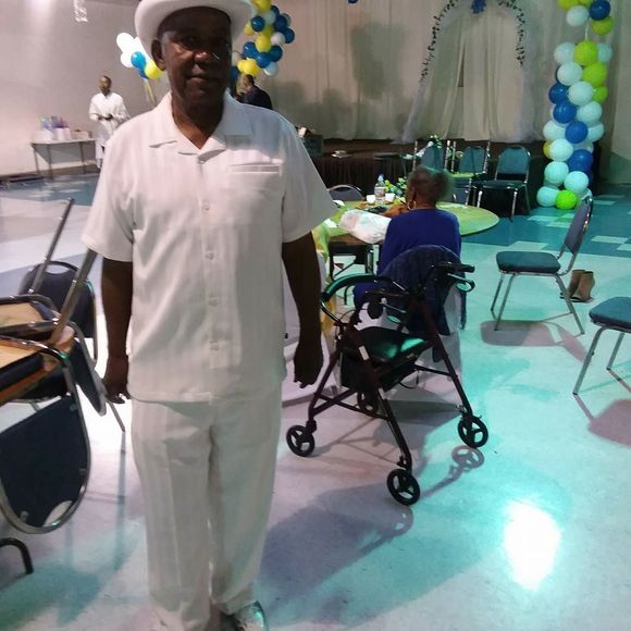 Meet your Posher, James e - Picture 1 of 1